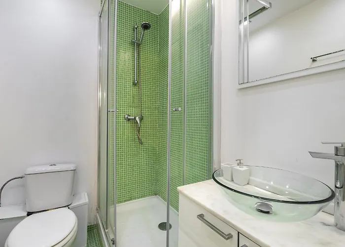 Whome Serenity: Entrecampos Terrace Haven *