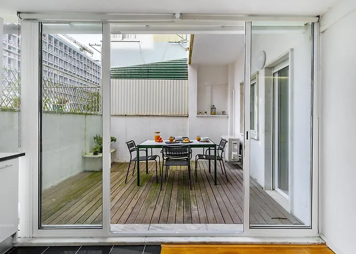 Whome Serenity: Entrecampos Terrace Haven