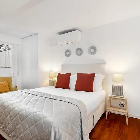 Apartment Whome Serenity: Entrecampos Terrace Haven *