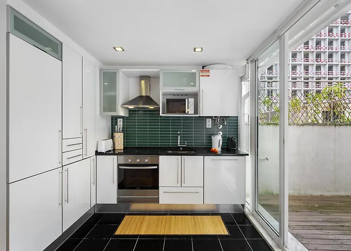 Whome Serenity: Entrecampos Terrace Haven * Lisboa